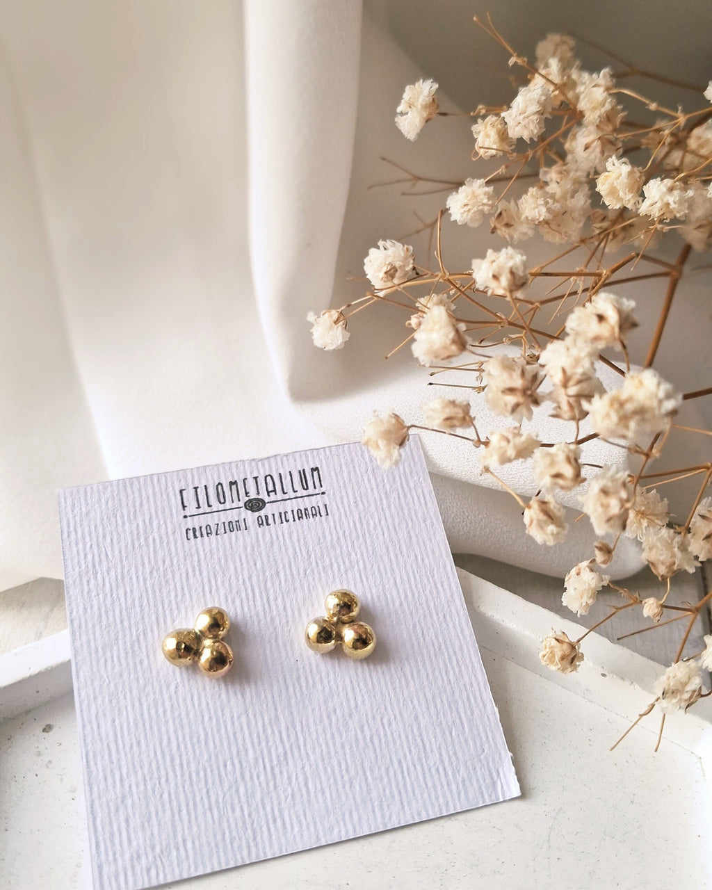orecchini minimalisti a lobo in ottone